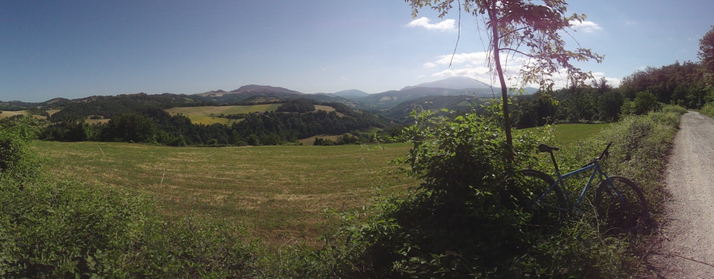 vista su M. Nerone e Apecchio